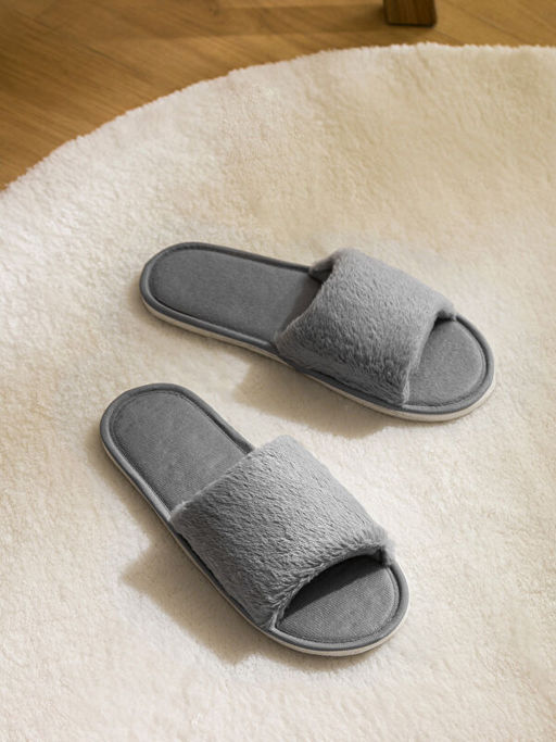 D?z Pel?? Kad?n Ev Terli?i