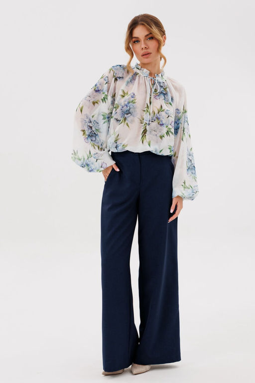 Костюм AmberA 2135 молоко/синий