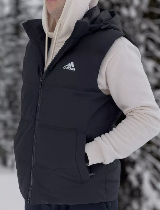 KM1812 Жилет на синтепоне с капюшоном ЧЕРНЫЙ