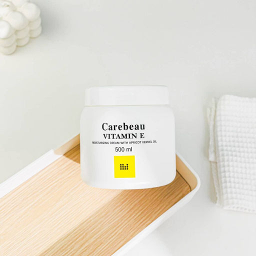 Крем для Тела Питательный с Маслом Абрикосовой Косточки Витамин Е CAREBEAU
500 мл