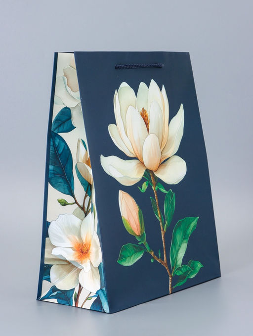 Цена за 2 шт. Пакет подарочный ламинированный Белая магнолия 26?12?32 см