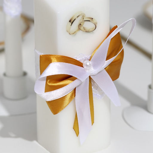 Набор свечей свадебных «Кружевной с бантиком золотым», 3 шт.: домашний очаг 6.8×15 см; родительские 1.8×17.5 см