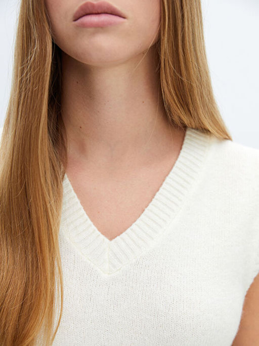 Kad?n V Yaka D?z Triko S?veter