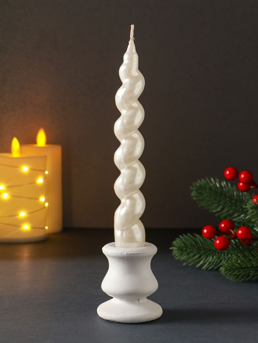 Цена за 2 шт. Свеча витая "LUXURY" 25*180 мм, лакированная, белая