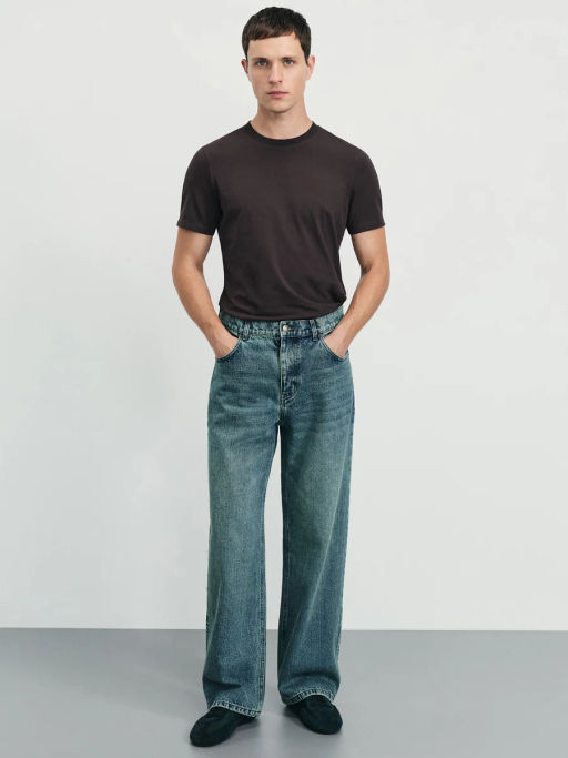 Базовая футболка slim fit / Zarina