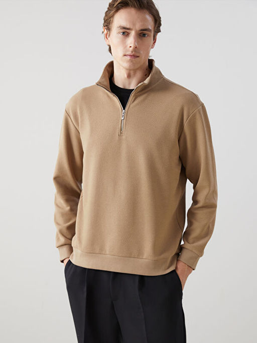 Dik Yaka Erkek Sweatshirt