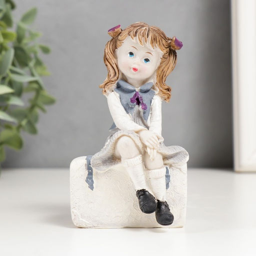 Фигурка полистоун «Малышка на чемодане», 10.5×5.5×6 см, МИКС