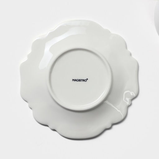 Чайная пара фарфоровая Magistro «Сюита», 2 предмета: кружка 250 мл, блюдце d=15.5 см, цвет белый