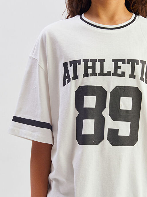 Bisiklet Yaka Bask?l? K?z ?ocuk Ti??rt