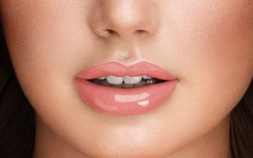 PUPA Блеск для губ MISS PUPA GLOSS тон 201 Нежный абрикосовый  фото 2