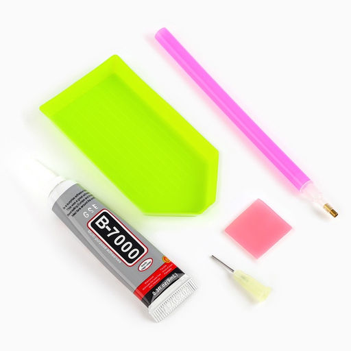 Алмазная мозаика на брелоке "Собачка" светло-голубой