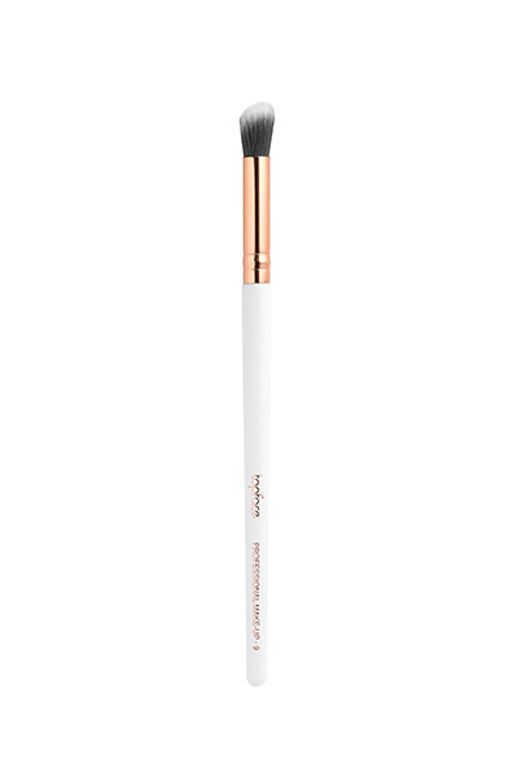 Topface Кисть для макияжа №09 "Angled Blending Brush" для смешивания скошенная PT901