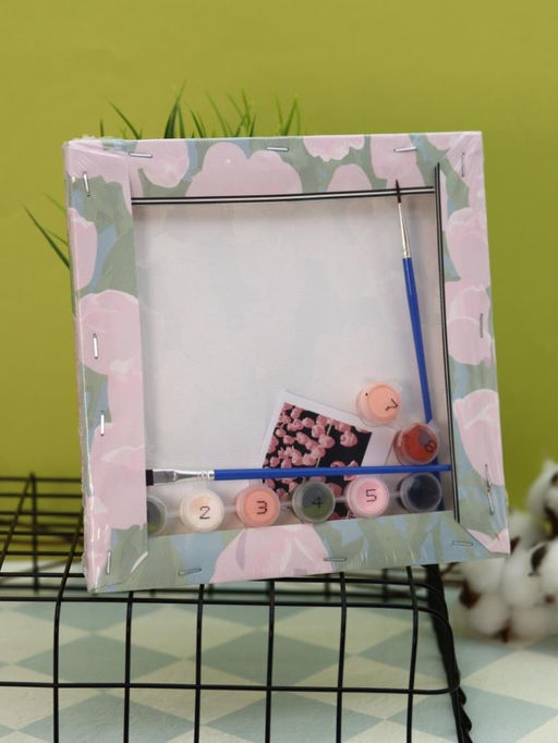 Картина по номерам на подрамнике Draw Me! Beautiful flowers, (20*20 см)