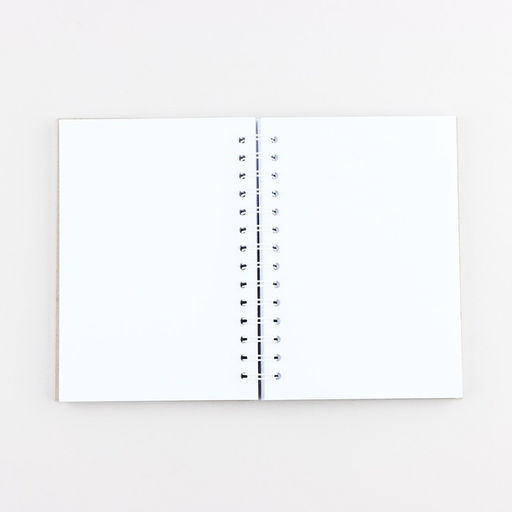 Скетчбук в твердой обложке, на гребне А5 80 листов «Девушка»