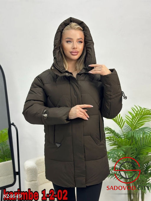 Куртка зимняя с капюшоном