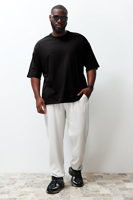 Siyah Oversize/Geni_ Kesim Bisiklet Yaka K_sa Kol S_rt Bask_l_B_y_k Beden T-Shirt TMNSS25BF00003 - Trendyolmilla фото 2