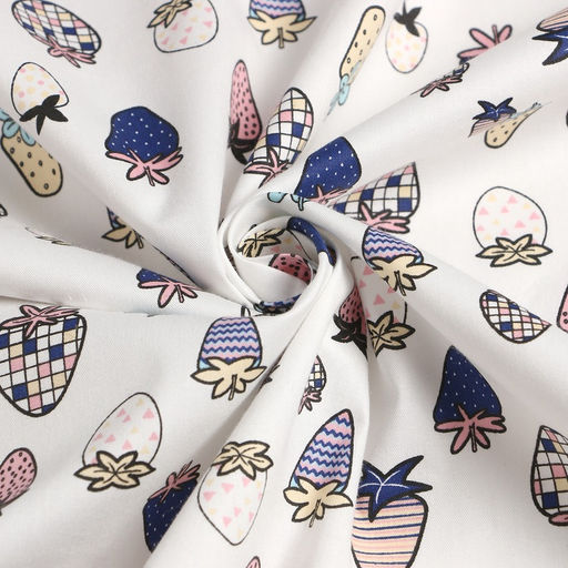 Цена за 150 шт. Ткань Сатин «Ягоды», ш.160 см, 100% хлопок, 160 г/м²