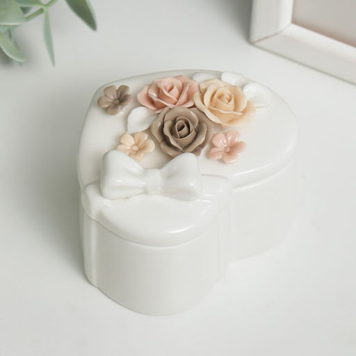 Шкатулка для украшений «Сердце. Бант и розы», керамика, 5.8×8×6.8 см, МИКС