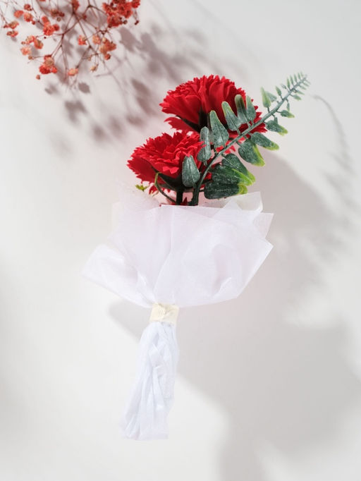 Букет из мыльных лепестков для ванны Три гвоздики на подиуме, подарочный, красный, 8?8?25 см - Simaland фото 4