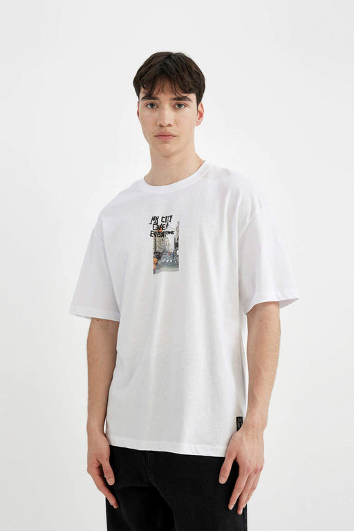 Футболка Comfort Fit с круглым вырезом и короткими рукавами с принтом на спине - Defacto фото 3