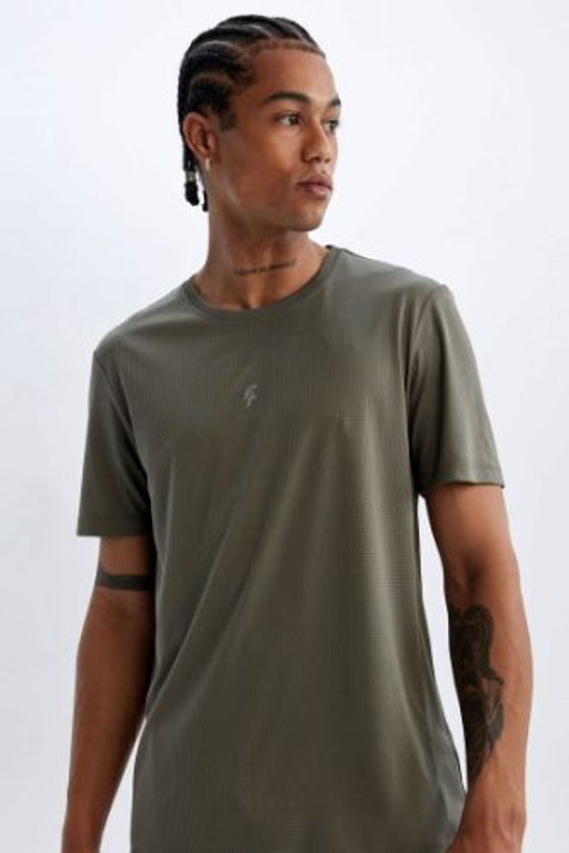 DeFactoFit Slim Fit Dar Kesim Bisiklet Yaka Bask?l? Sporcu K?sa Kollu Tisort