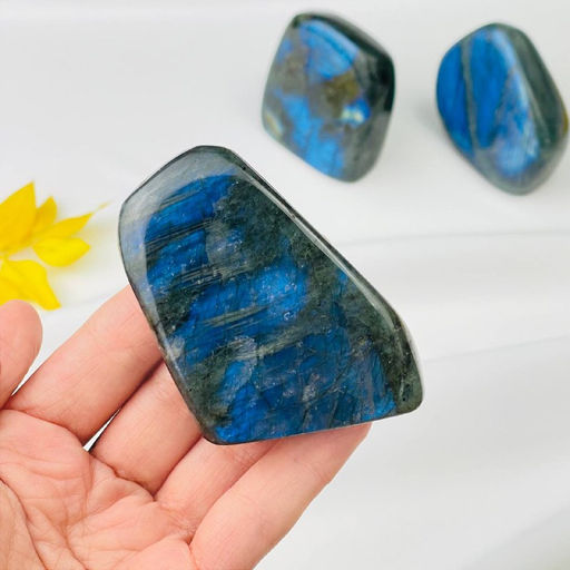 Срез (экран) из камня Лабрадор полированный в ассортименте