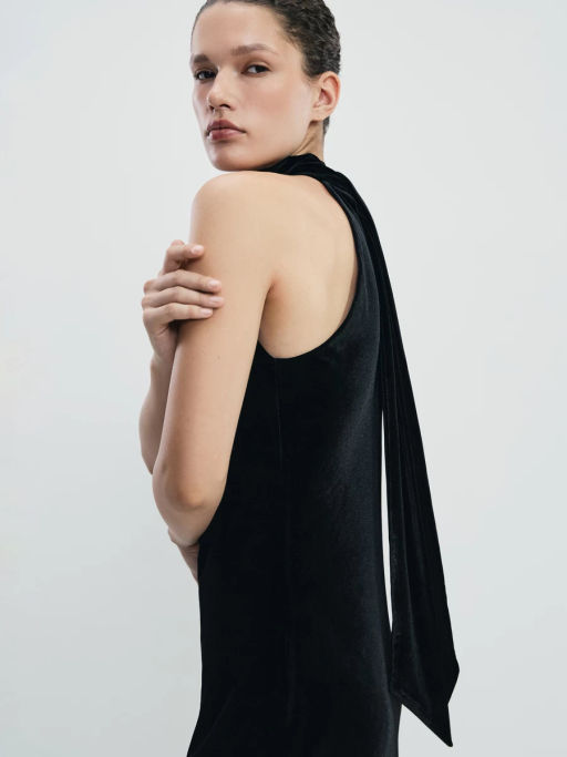 Платье из бархата с воротником халтер / Zarina