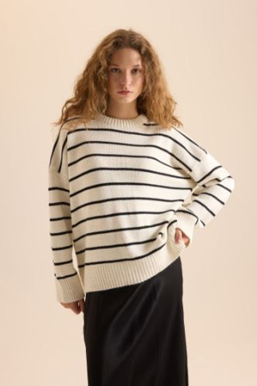 Oversize Fit Cizgili Bisiklet Yaka Kazak