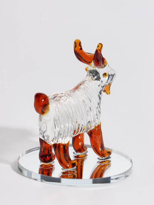 Фигурка стеклянная «Козлик на зеркале», 6,2 см
