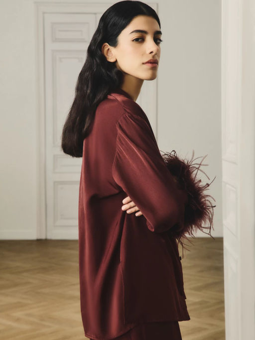 Блузка с английским воротником и перьями / Zarina