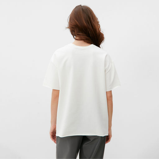 Футболка женская MINAKU OVERSIZE FIT: цвет экрю, р-р 52