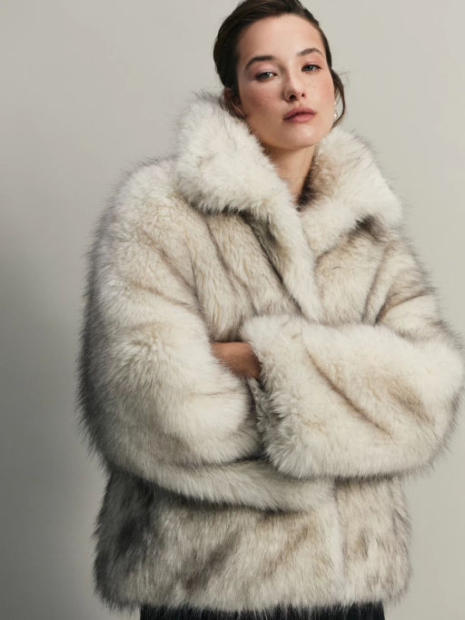 Шуба из искусственного меха / Zarina