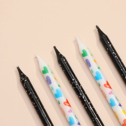 Свечи для торта Сердца, 12 шт., черные и белые - Страна карнавалия фото 3