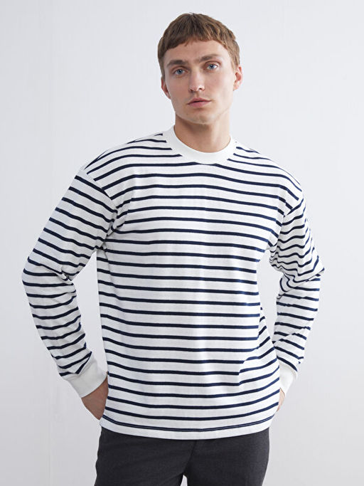 ?izgili Uzun Kollu Erkek Sweatshirt