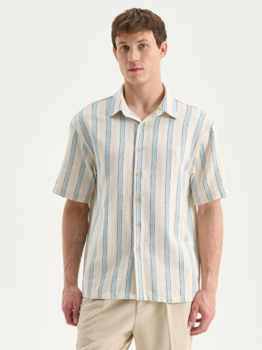 Regular Fit K?sa Kollu ?izgili Erkek G?mlek