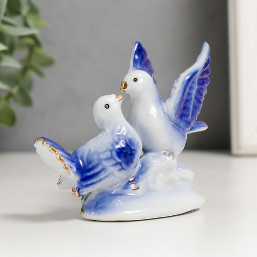 Фигурка керамика «2 голубка с розой, синие», со стразами, 6.7×9.2×3 см