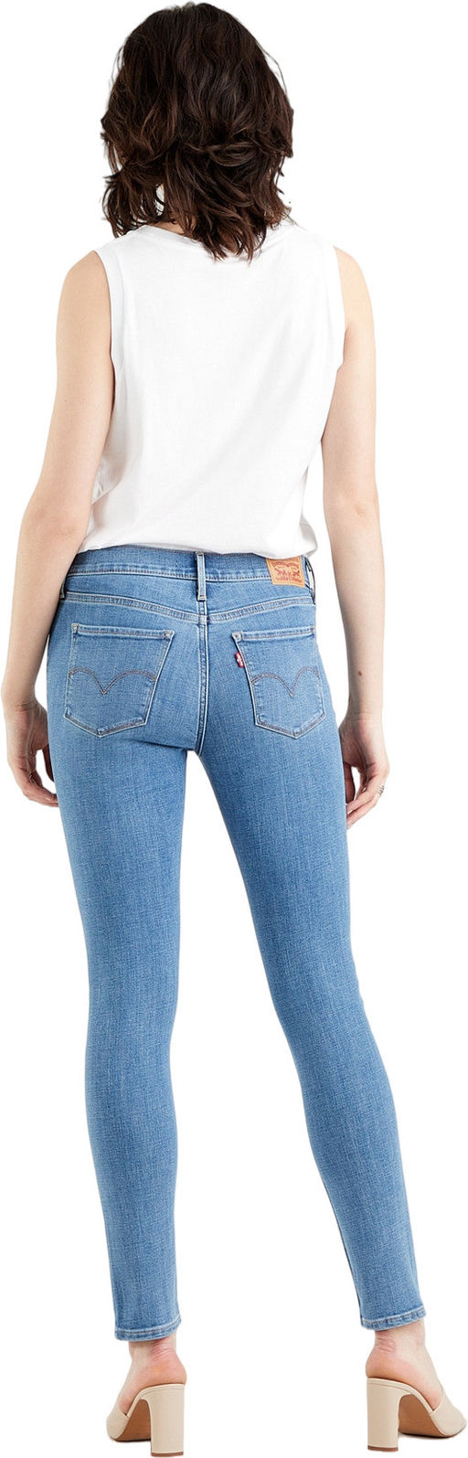 Джинсы женские