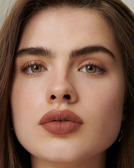 Lisa Eldridge МАТОВАЯ ПОМАДА ДЛЯ ГУБ Velveteen Liquid Lip Colour in shade Affair, 3g