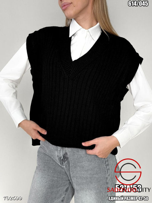 Женская жилетка вязаная