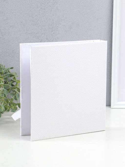 Фотоальбом на 100 фото 10×15 см «Белоснежный с бантом», в коробке, 4×22×23 см