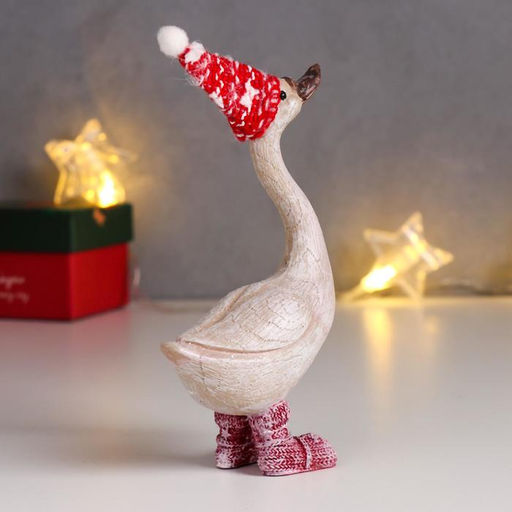 Фигурка полистоун Гусь лапчатый в новогоднем колпаке, 14?9.3?5.2 см