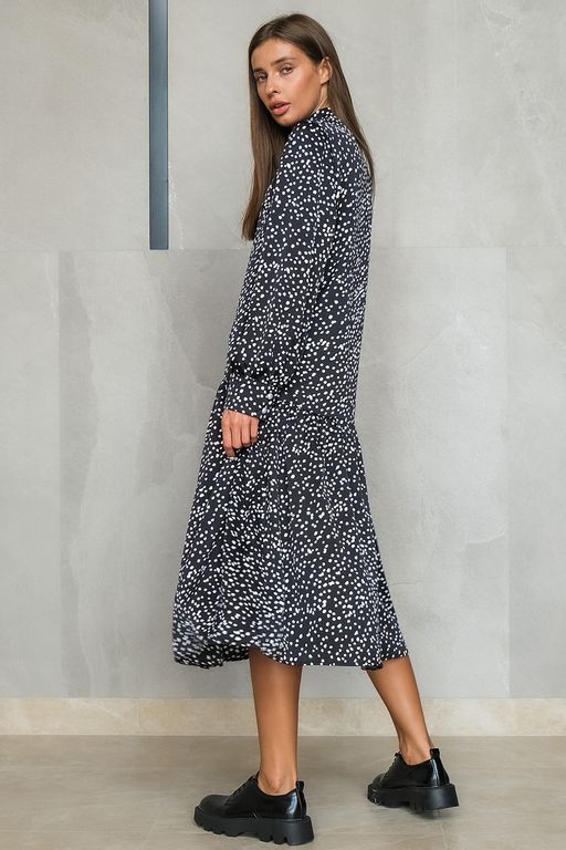 Платье в горошек на пуговицах черное