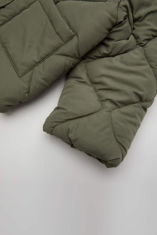 Стеганое плюшевое пальто с воротником для маленьких девочек - Defacto фото 3