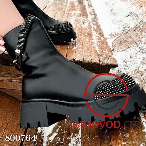 Ботинки женские со стразами