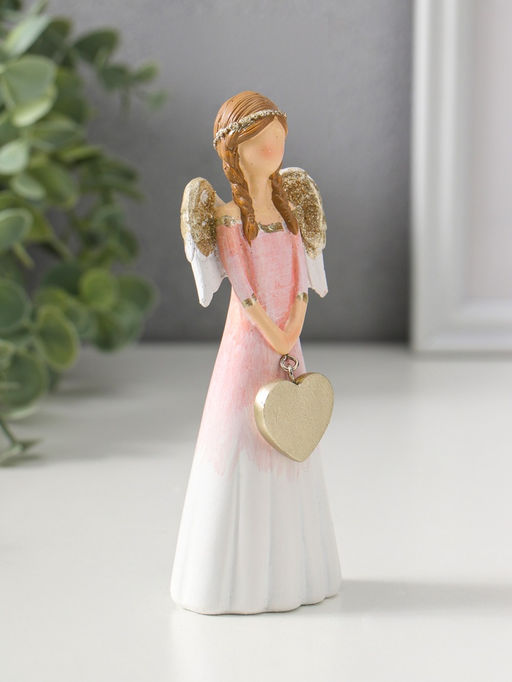 Сувенир полистоун "Девушка-ангел в светло-розовом платье с золотым сердцем" 14,5 см