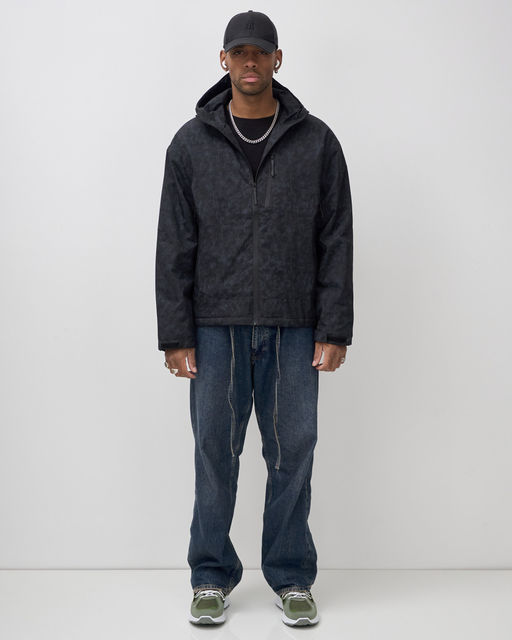 Куртка спортивная мужская весна осень черного цвета 25470Ch - Mtforce фото 2