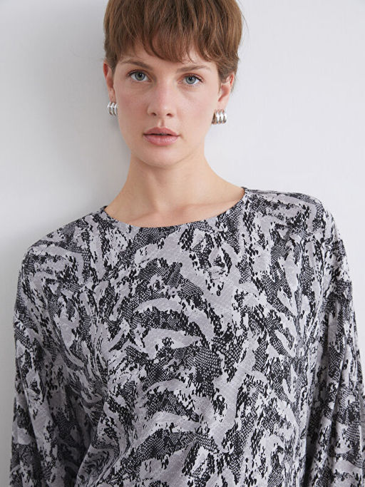 Bisiklet Yaka Desenli Bluz