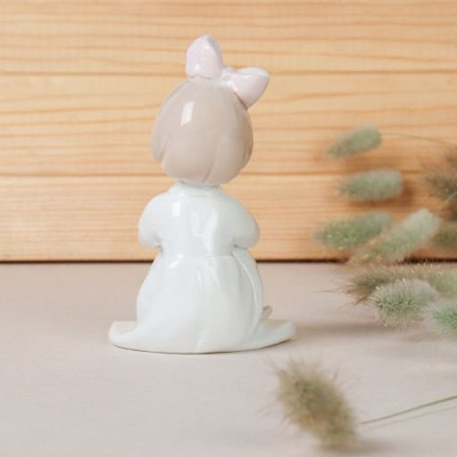 Фигурка Девочка с цветами 12 см / HP3296 /уп 60/ - Галеонтрейд фото 2