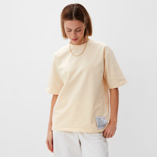 Футболка оверсайз с нашивкой женская MINAKU: One Most Brand, молочная, размер 50