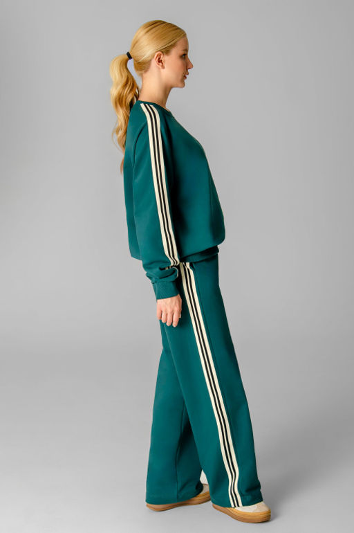 Арт. 2544   Костюм женский с брюками 44-52 (5 шт) Цвет:изумруд
